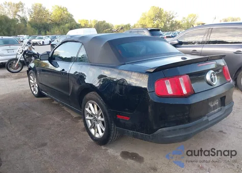 2010 Ford Mustang V6/V6 Premium z USA, uszkodzony, nr VIN 1ZVBP8EN6A5124105